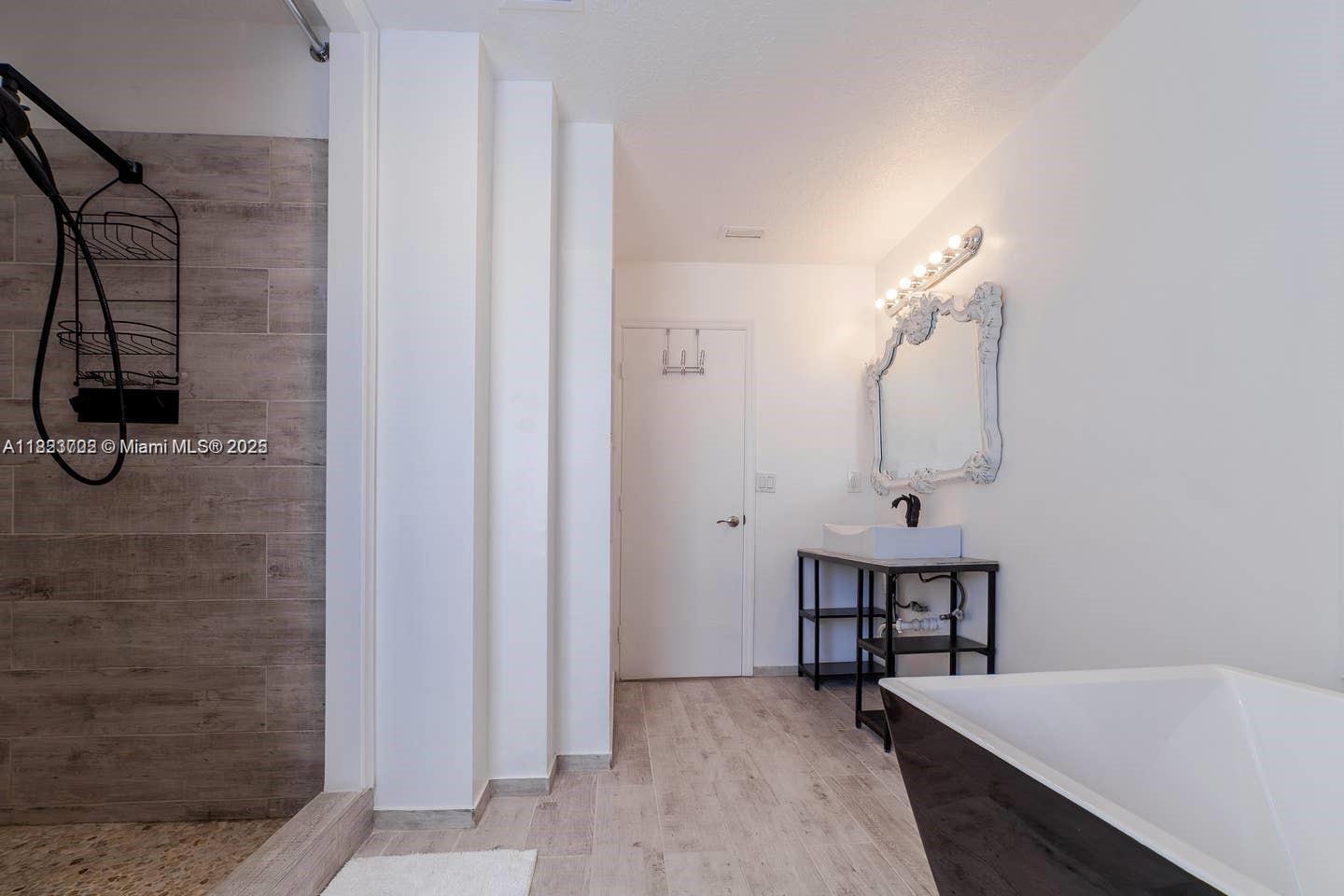 CENTRAL DANIA HEIGHTS - Residential