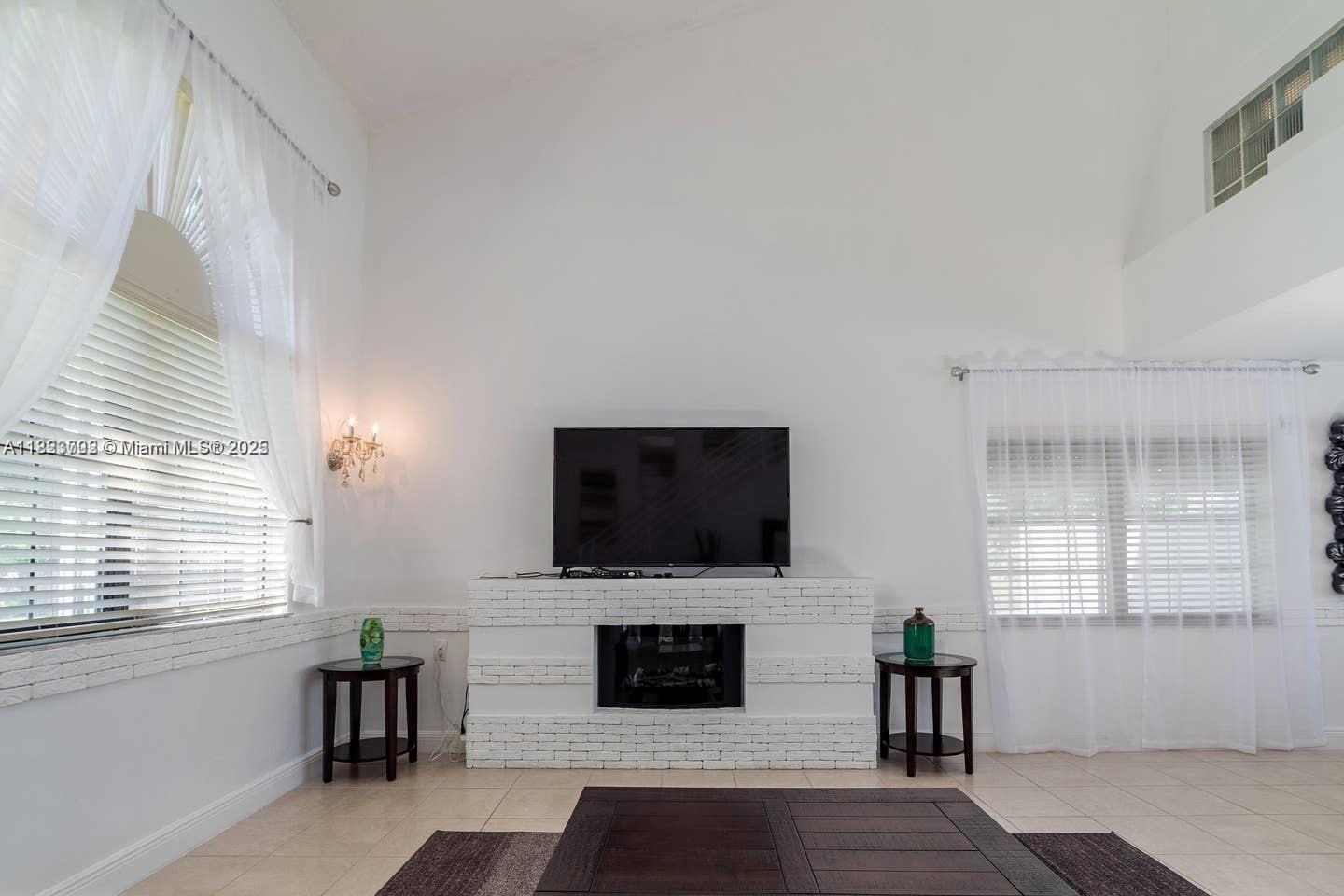 CENTRAL DANIA HEIGHTS - Residential