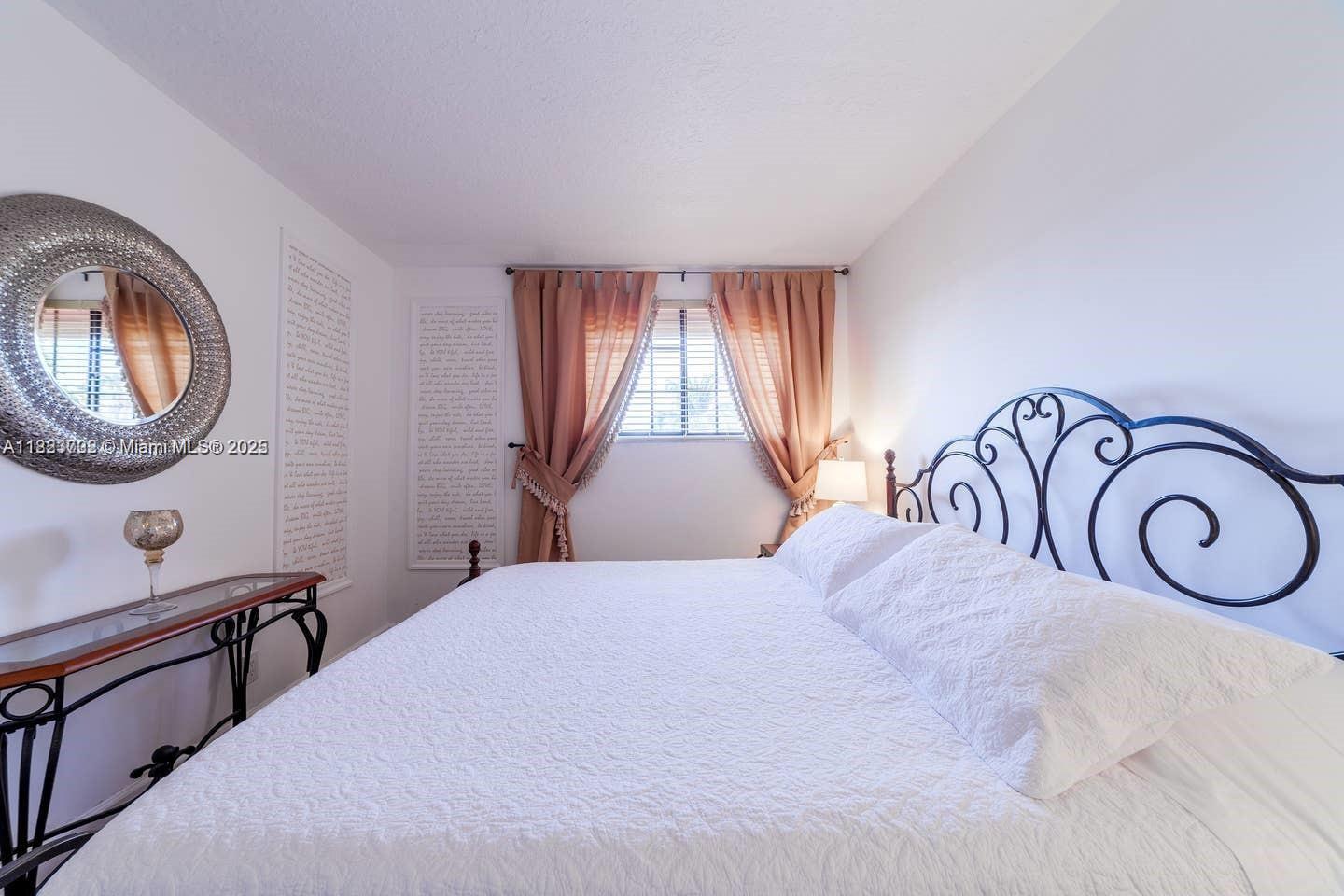 CENTRAL DANIA HEIGHTS - Residential