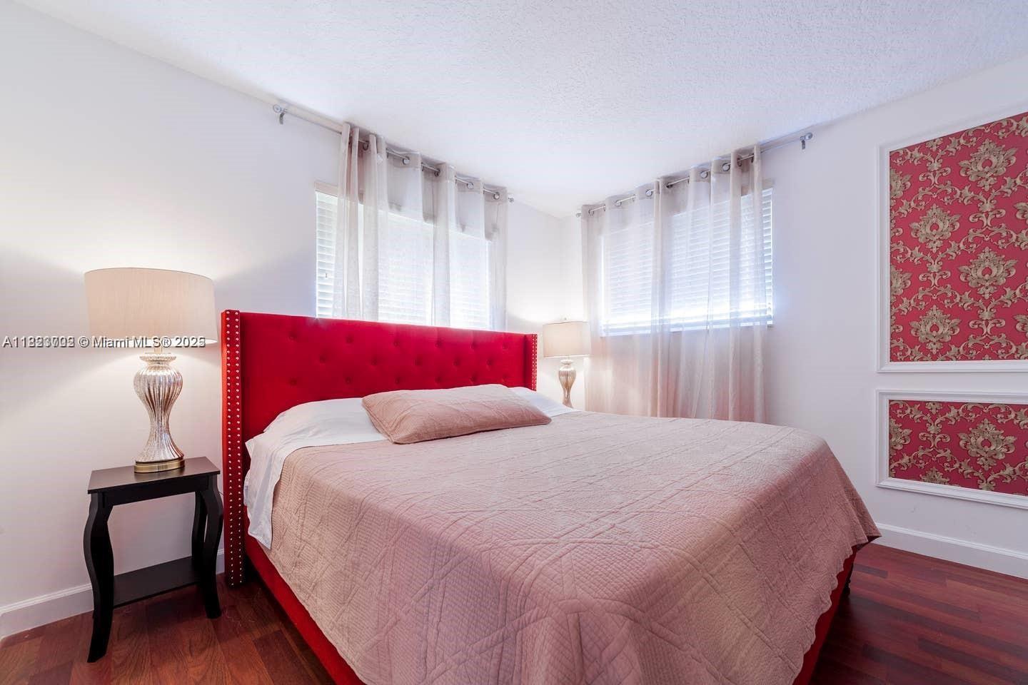 CENTRAL DANIA HEIGHTS - Residential