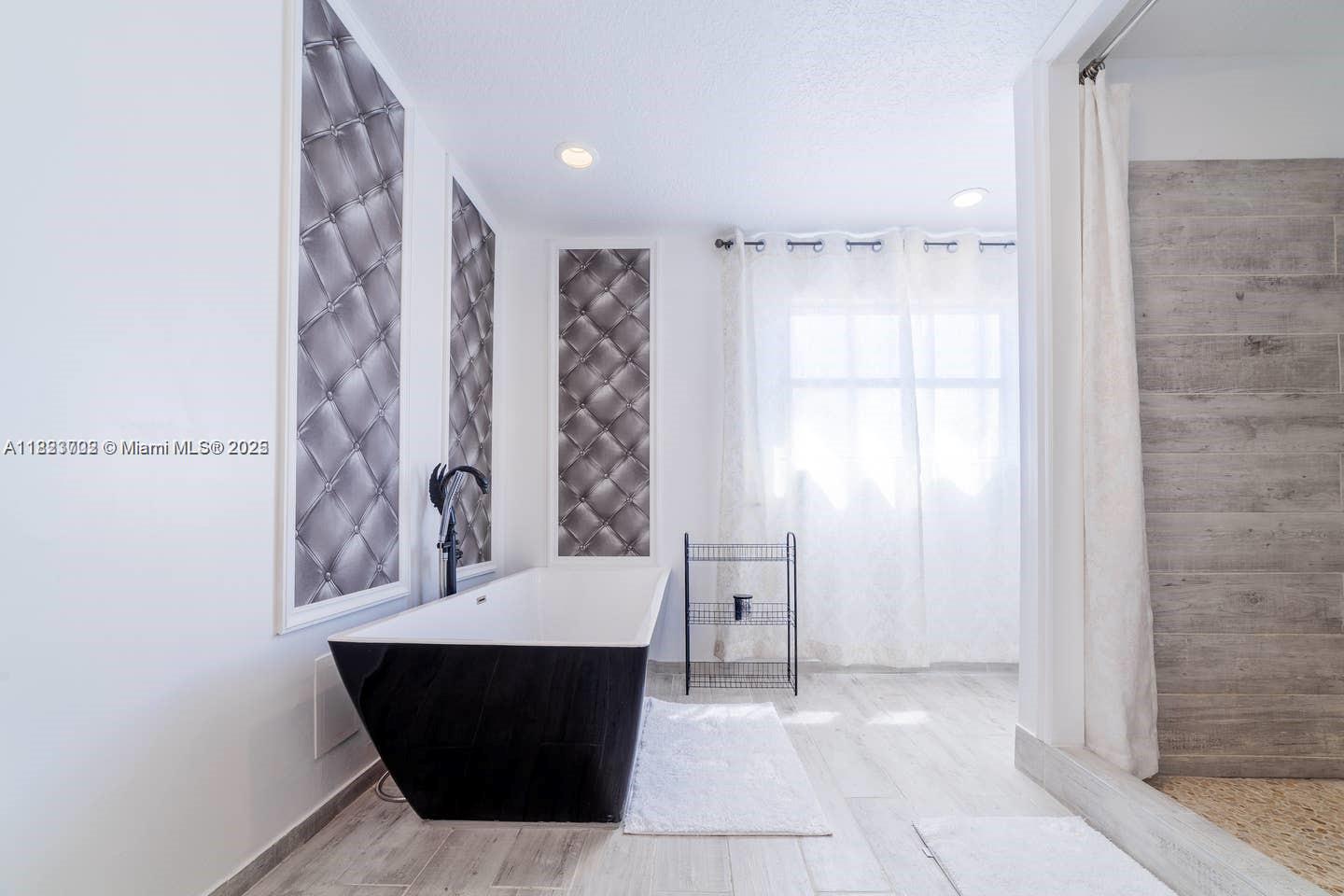 CENTRAL DANIA HEIGHTS - Residential