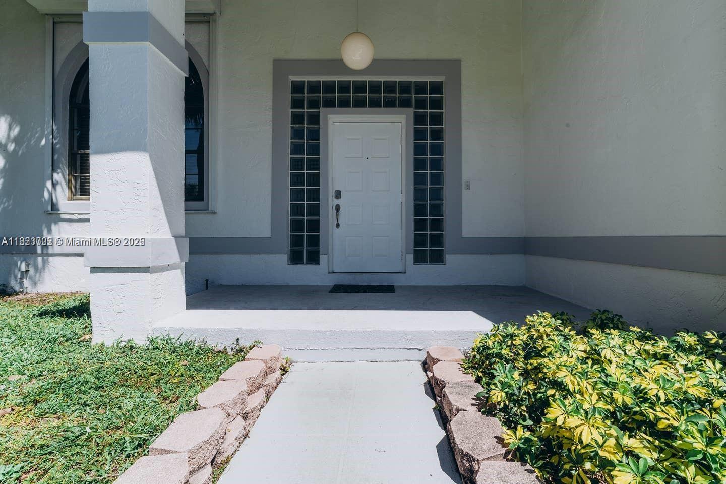 CENTRAL DANIA HEIGHTS - Residential