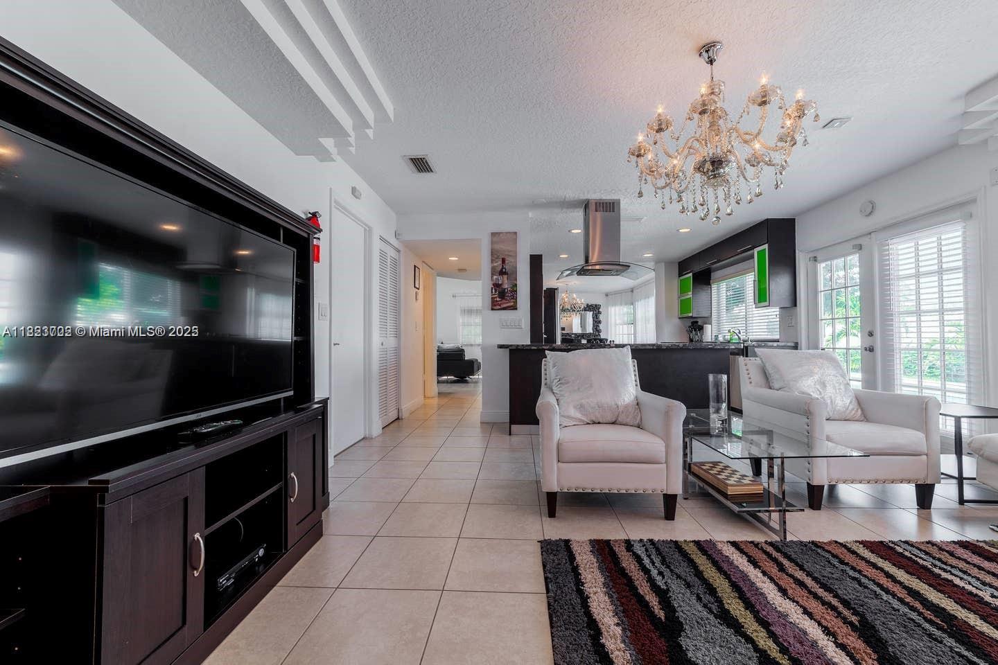 CENTRAL DANIA HEIGHTS - Residential