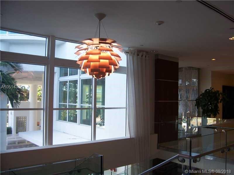 1800 CLUB CONDO - Residential Lease