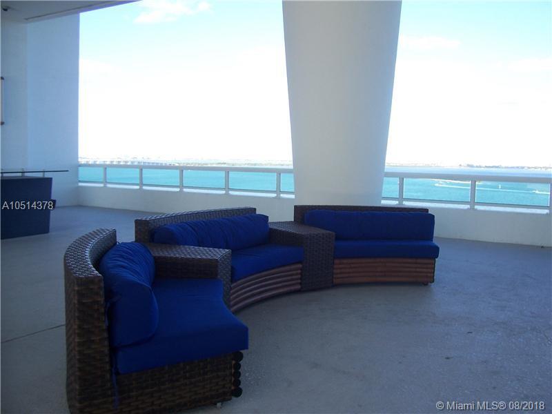 1800 CLUB CONDO - Residential Lease