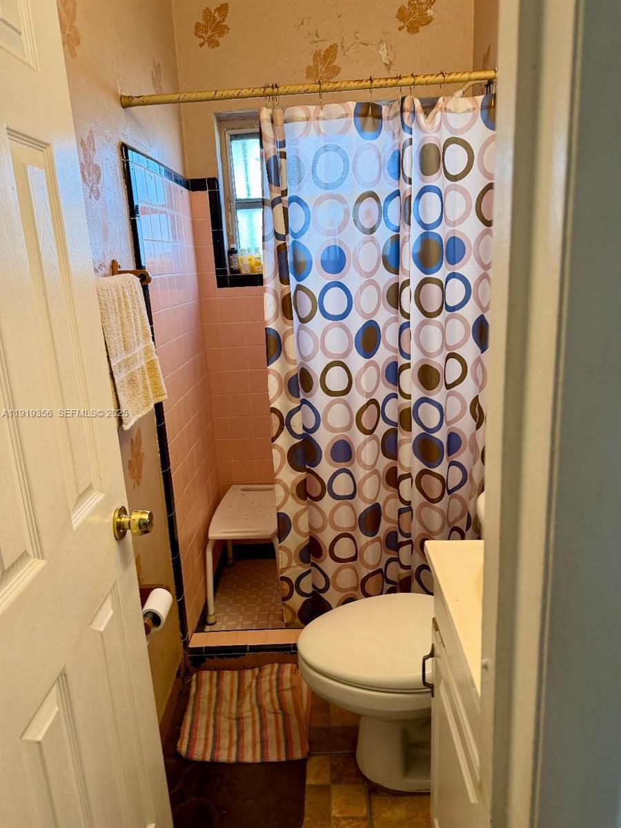 GOLDEN HIGHLANDS EST - Residential