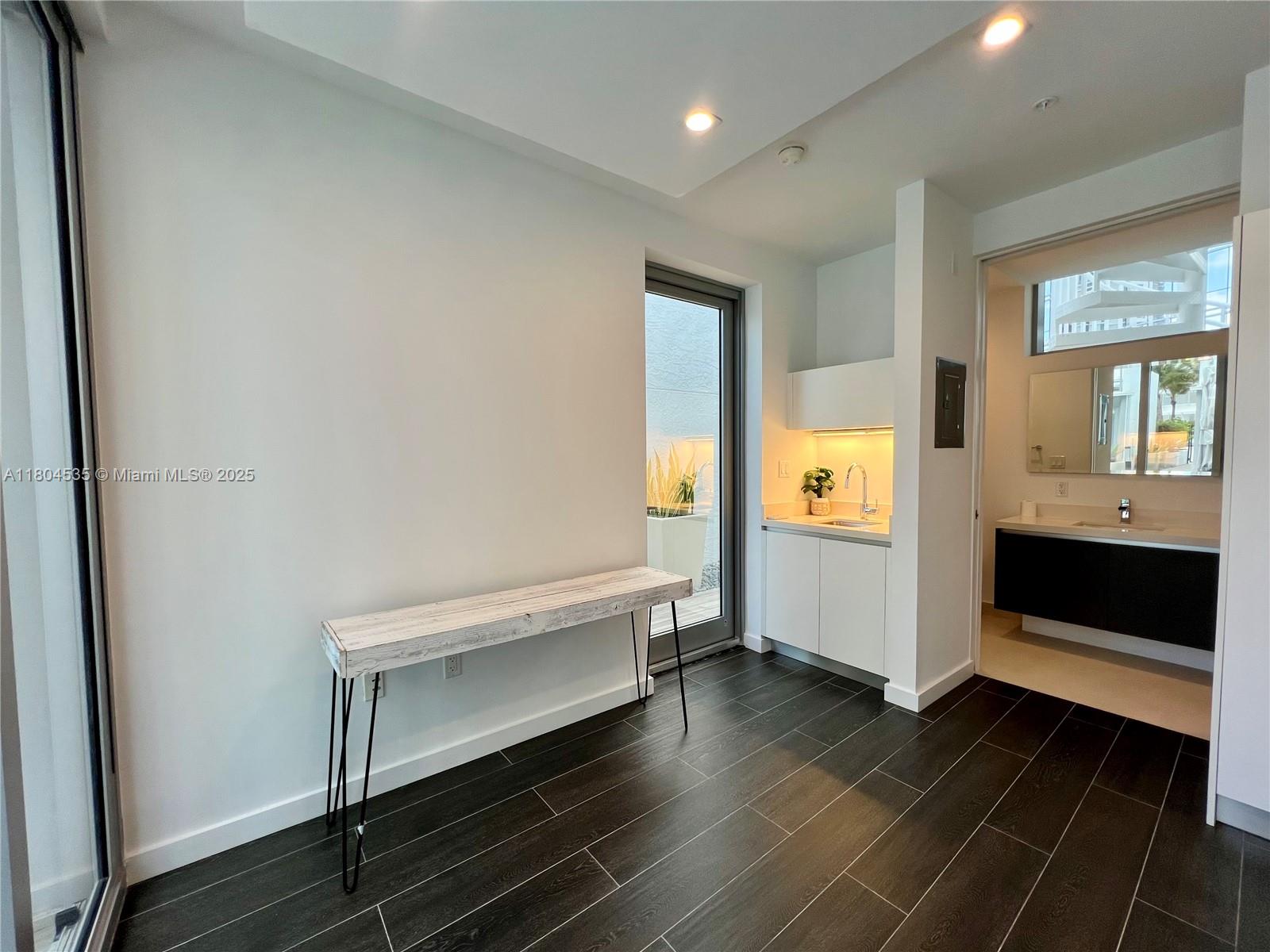 PARAMOUNT MIAMI WORLDCENT - Residential