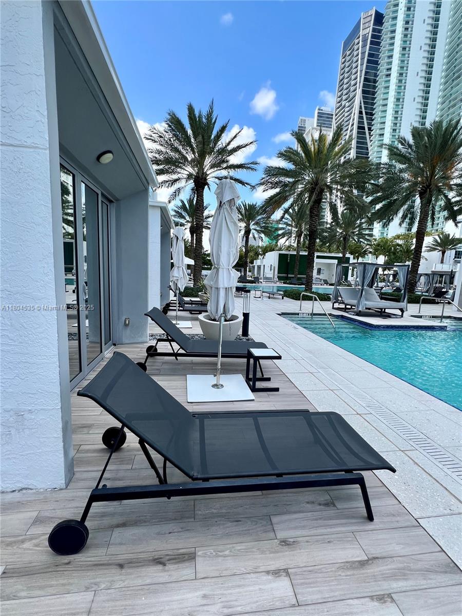 PARAMOUNT MIAMI WORLDCENT - Residential