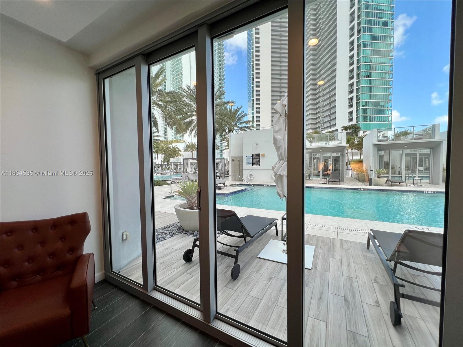 851 NE 1st Ave CABANA PB23