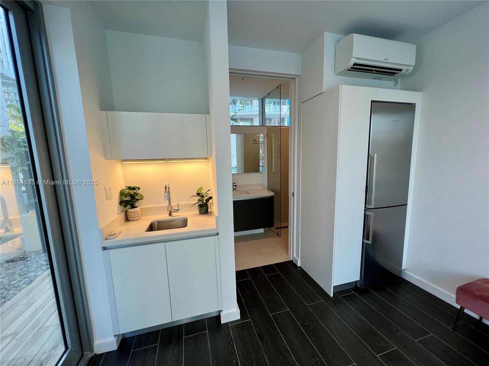 PARAMOUNT MIAMI WORLDCENT - Residential