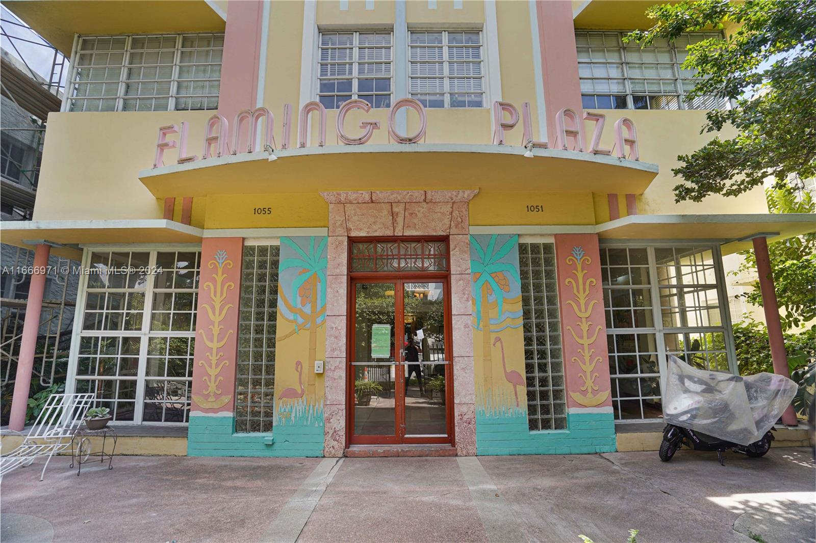 THE FLAMINGO CONDO - Residential
