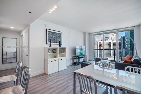 500 Brickell Ave 1903 Miami FL 33131