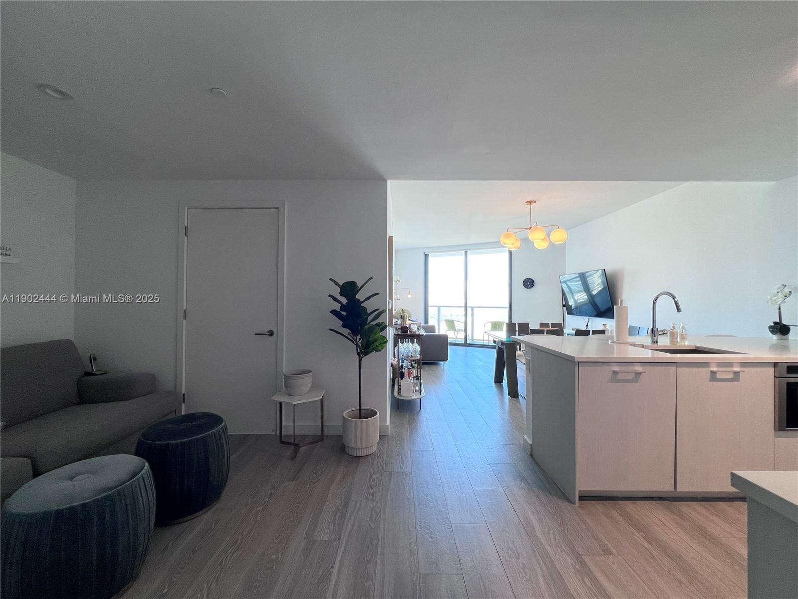 PARAISO BAYVIEWS CONDO - Residential Lease