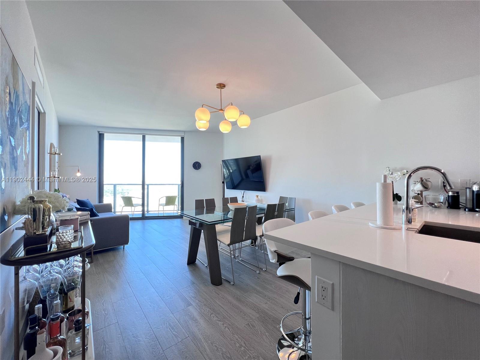 PARAISO BAYVIEWS CONDO - Residential Lease