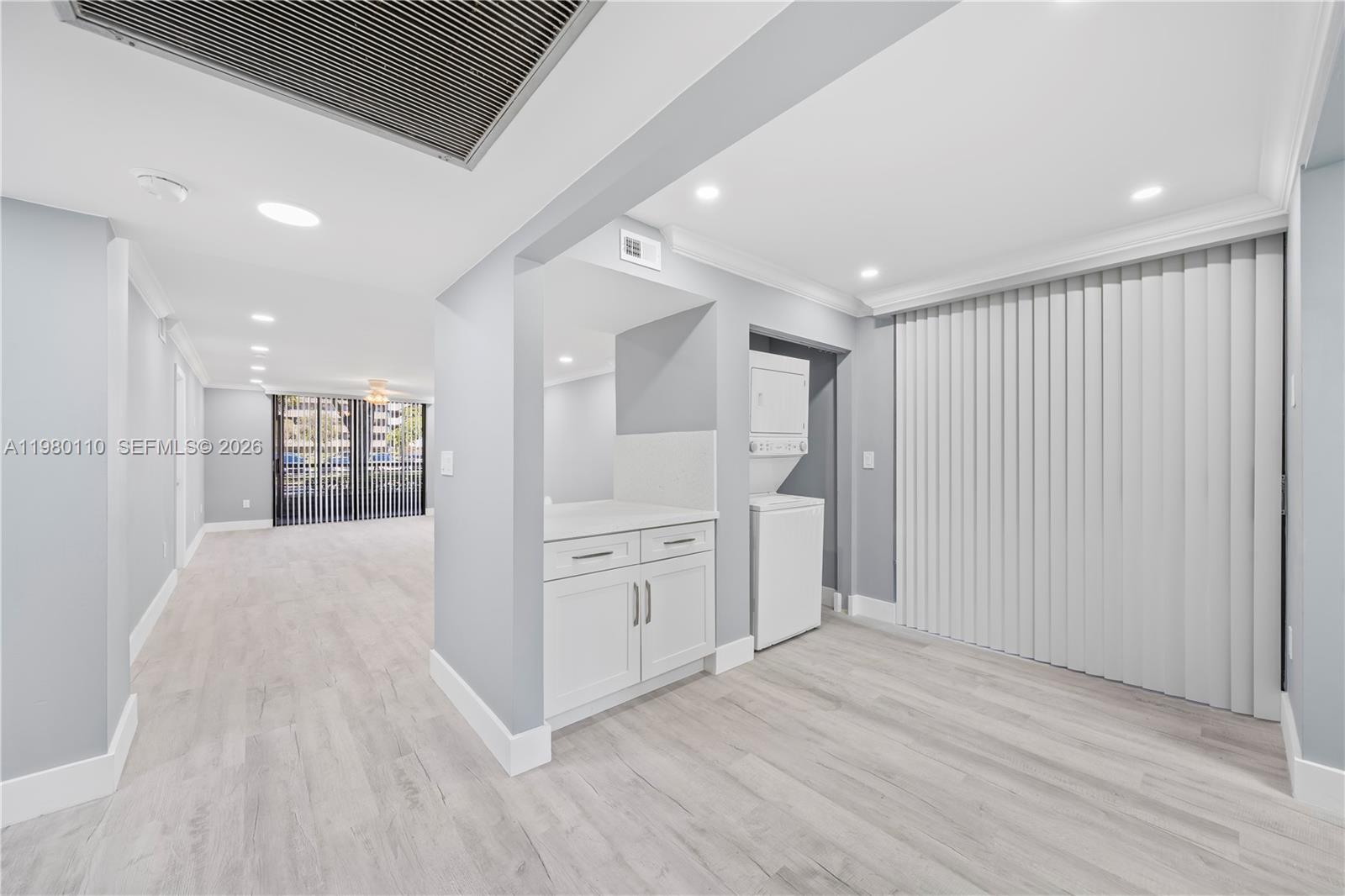 COLONY POINT 5 CONDO - Residential