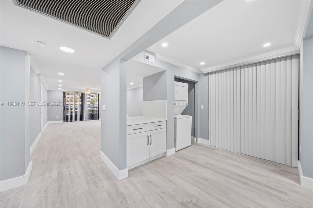 Photo of 1001 Colony Point Cir #114, Pembroke Pines, FL 33026 (MLS # A11980110)