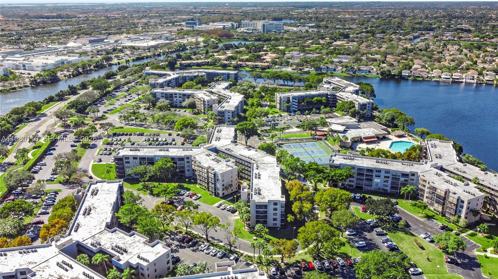 COLONY POINT 5 CONDO - Residential