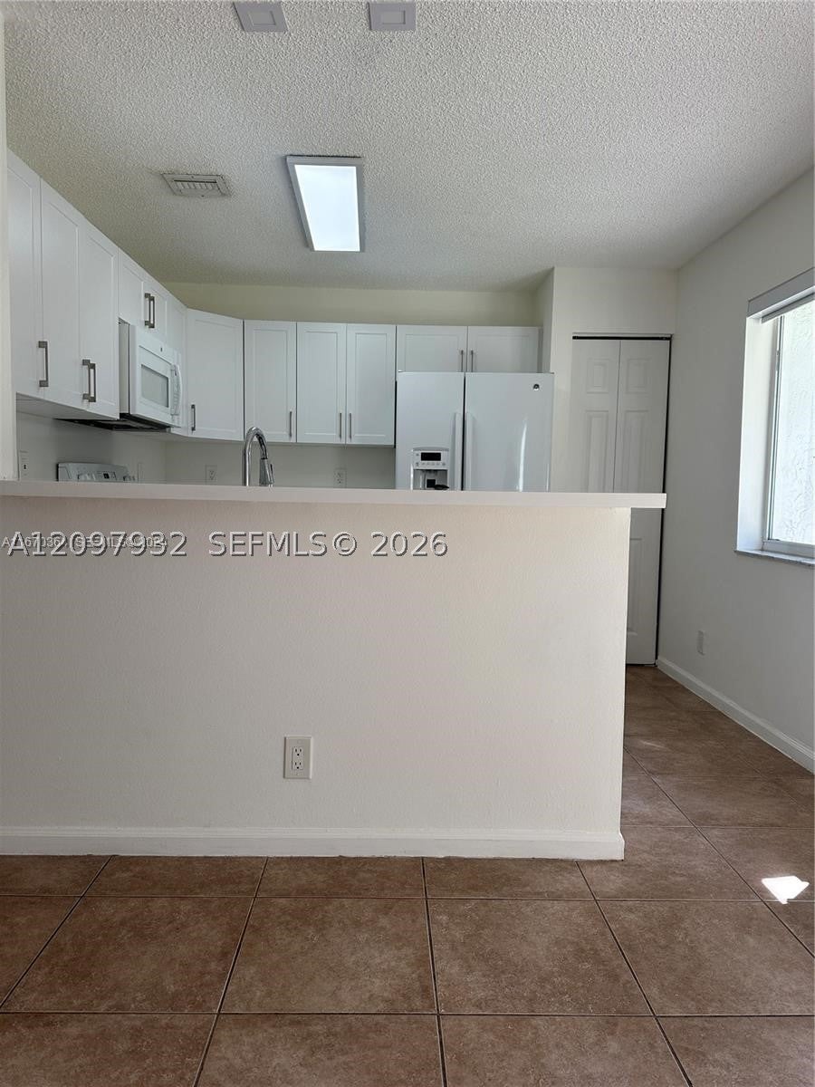 1435 SW 48th Ter