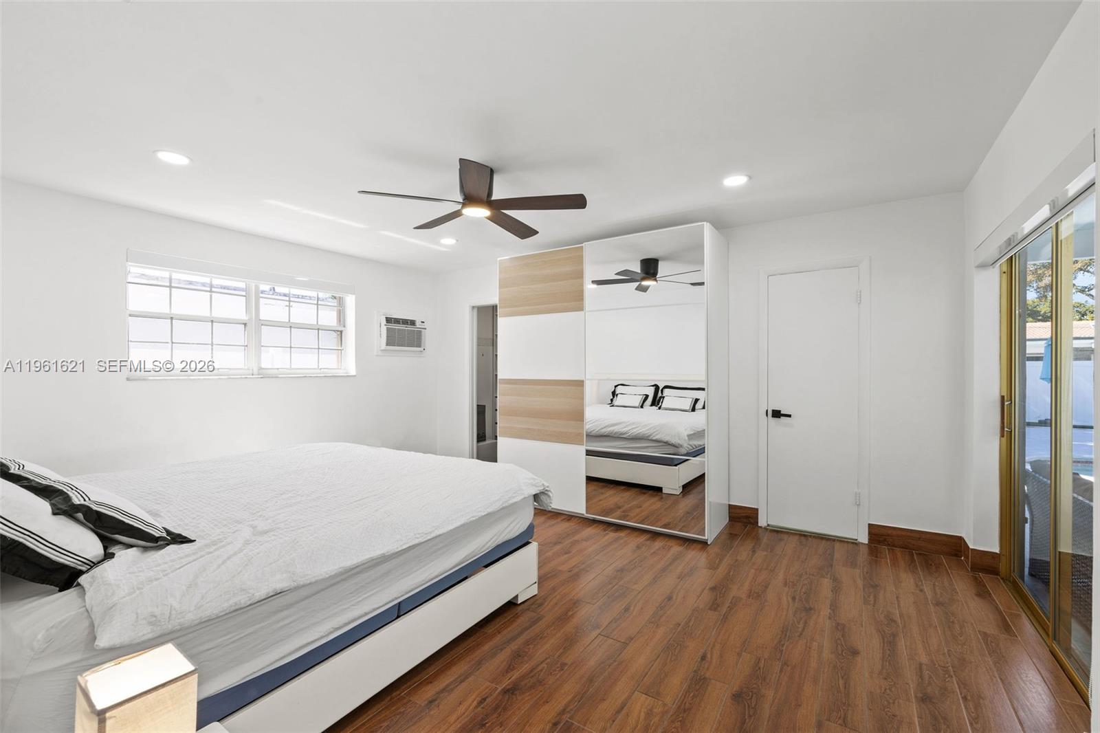 HOLLYWOOD HILLS NORTH SEC - Residential