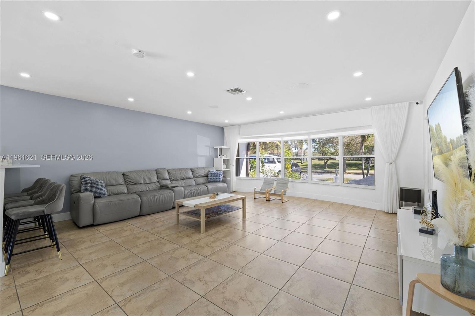 HOLLYWOOD HILLS NORTH SEC - Residential