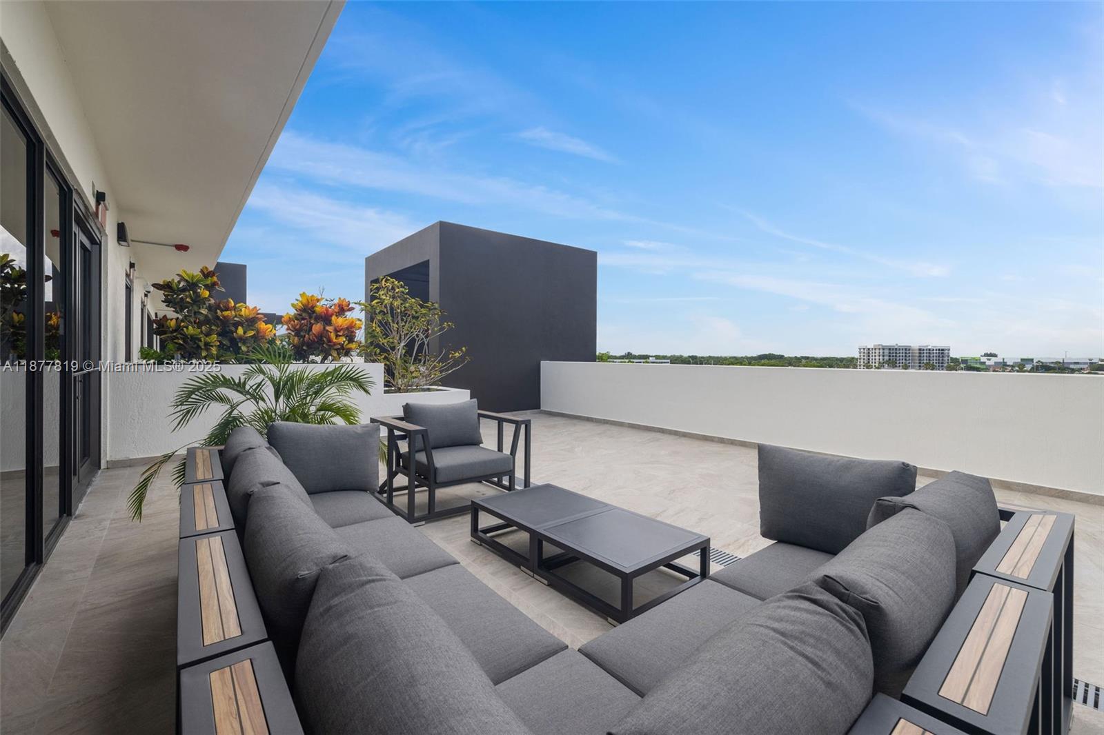 MORNINGSIDE ACRES - Residential Lease