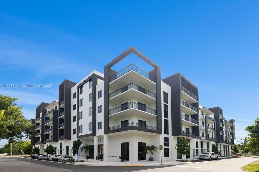 LOCATION, LOCATION! Beautiful luxury 1BD/1BA in the heart of Palmetto Bay! High ceilings, impact windows, quartz counters, SS appliances, European cabinetry, W/D, and large balcony with open views. Rooftop pool, gym, business lounge, pet spa, EV chargers, bike & private storage. Near parks, A+ schools, shopping, dining & highways. Immediate move-in, affordable move-in, Pet friendly. Limited availability—schedule your showing today!