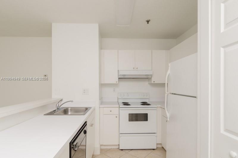 BIRD GROVE CONDO - Residential