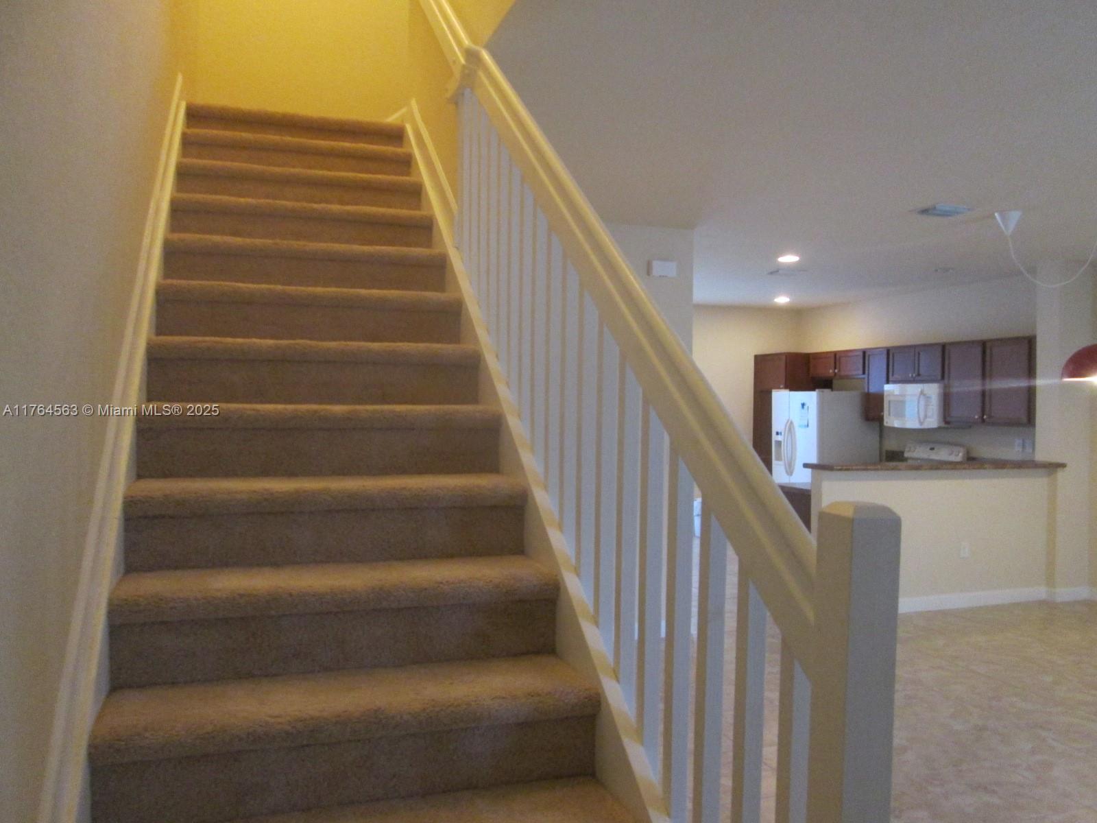 KENDALL COMMONS RESIDENTI - Residential