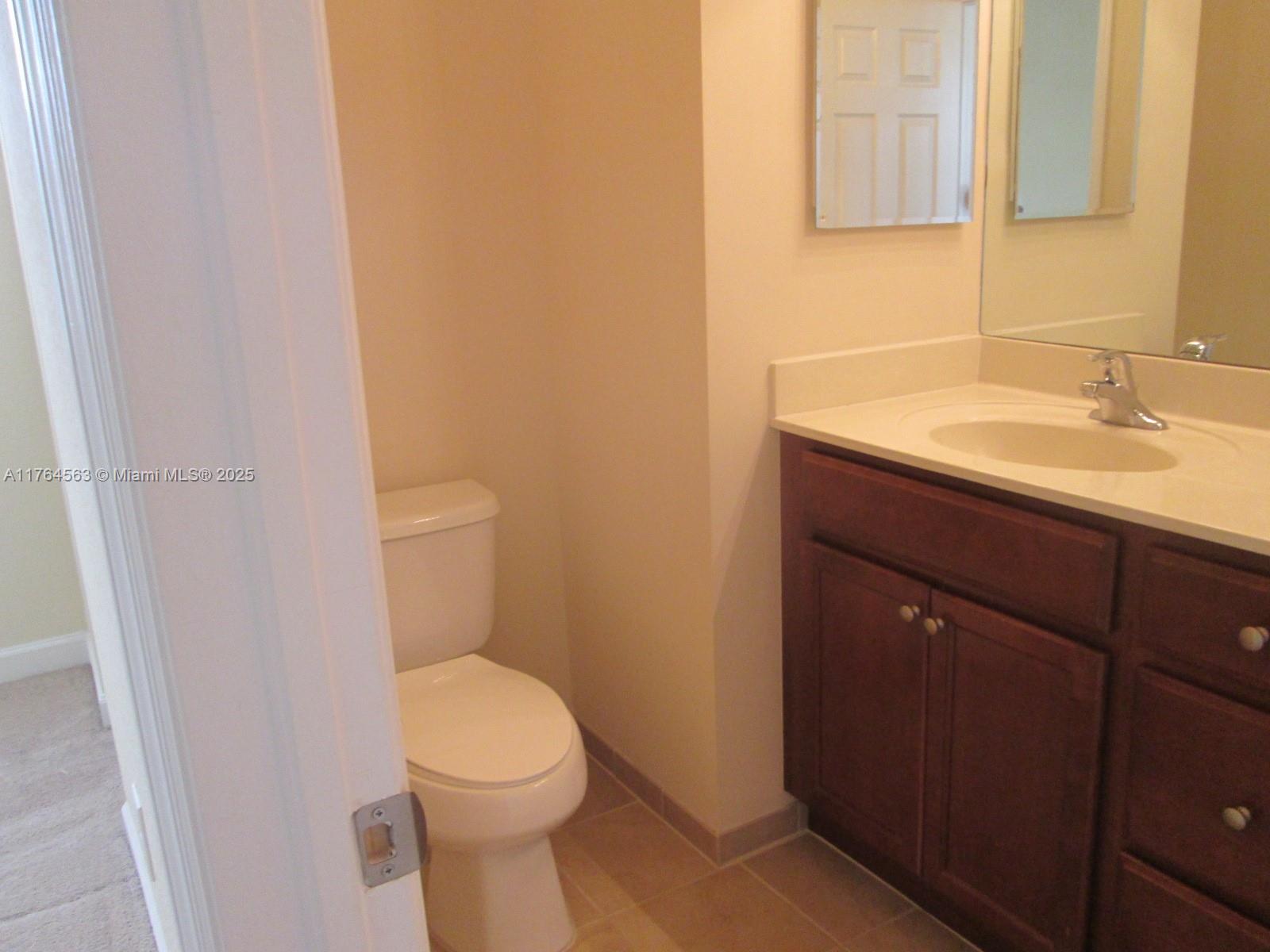 KENDALL COMMONS RESIDENTI - Residential