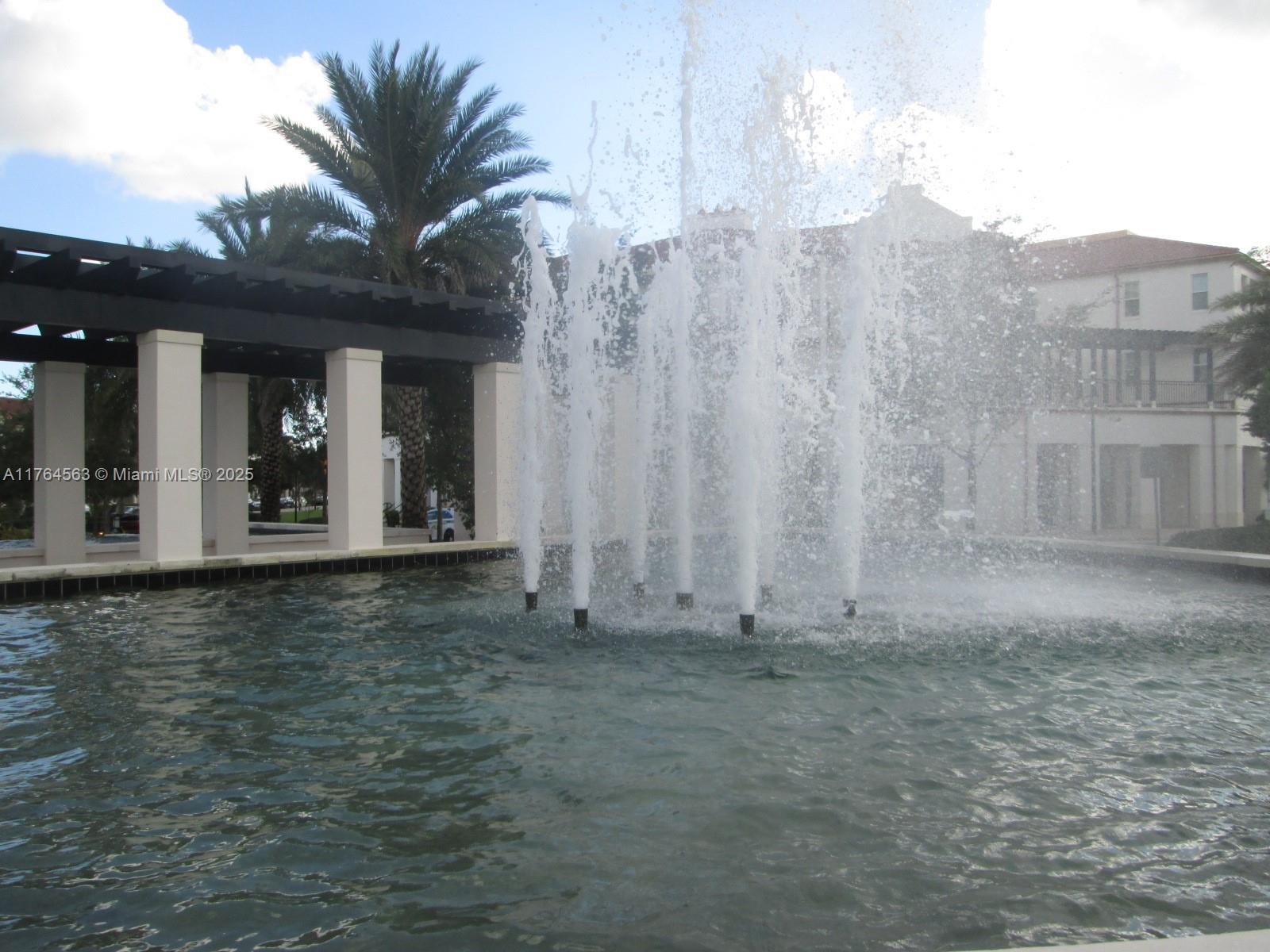 KENDALL COMMONS RESIDENTI - Residential