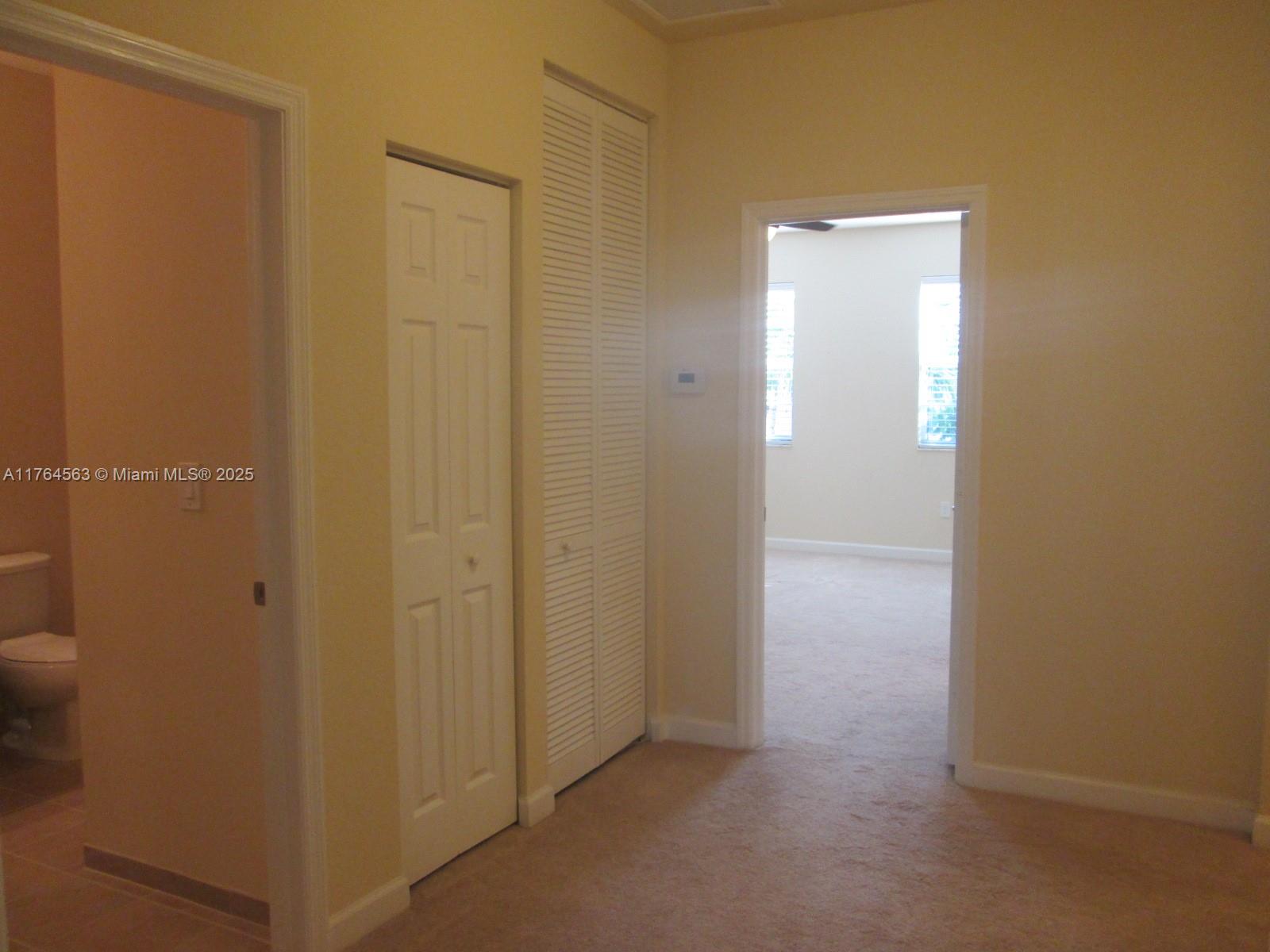 KENDALL COMMONS RESIDENTI - Residential
