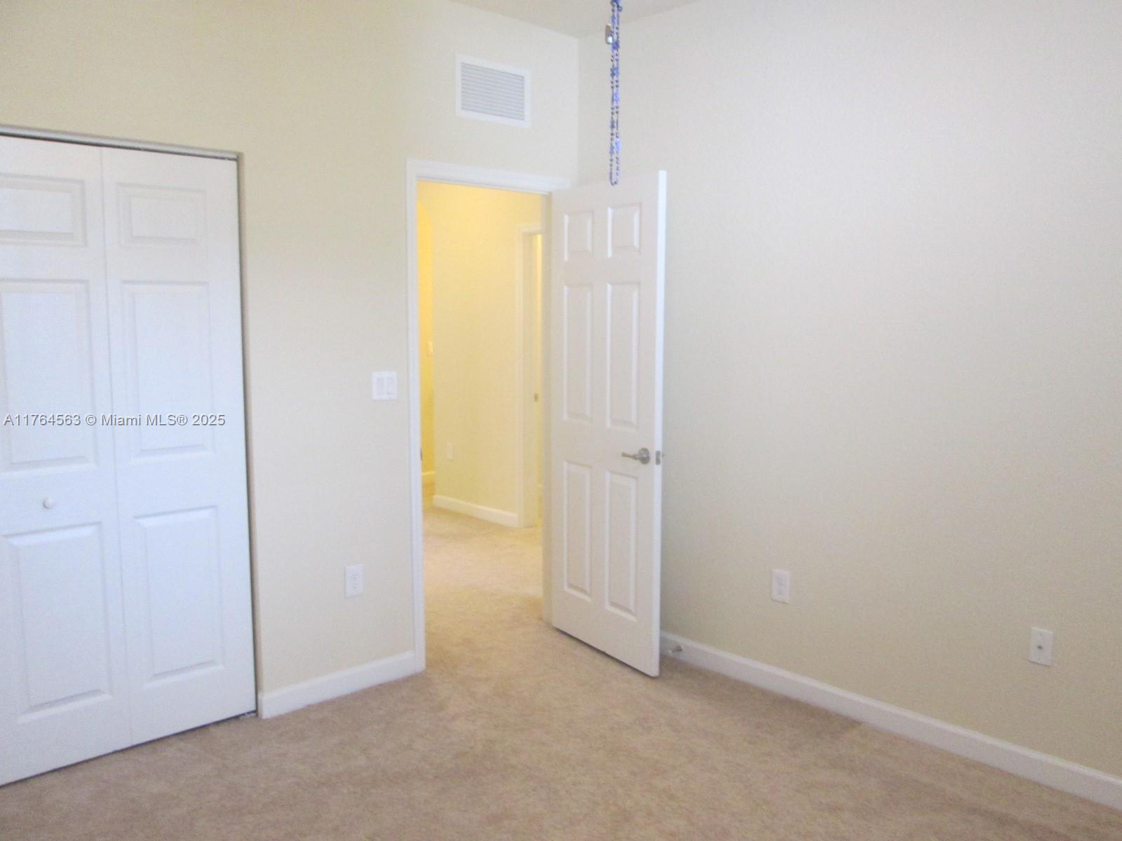 KENDALL COMMONS RESIDENTI - Residential