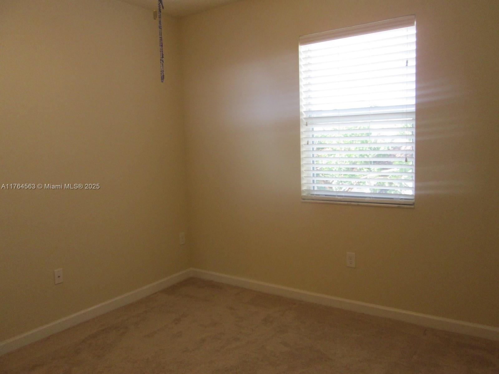 KENDALL COMMONS RESIDENTI - Residential