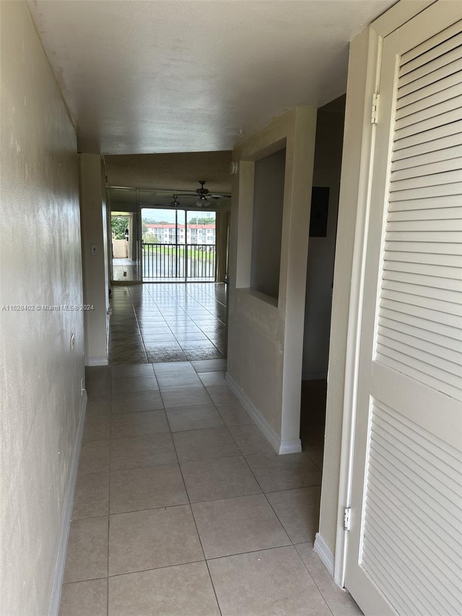 HOLLYBROOK GOLF - Residential Lease