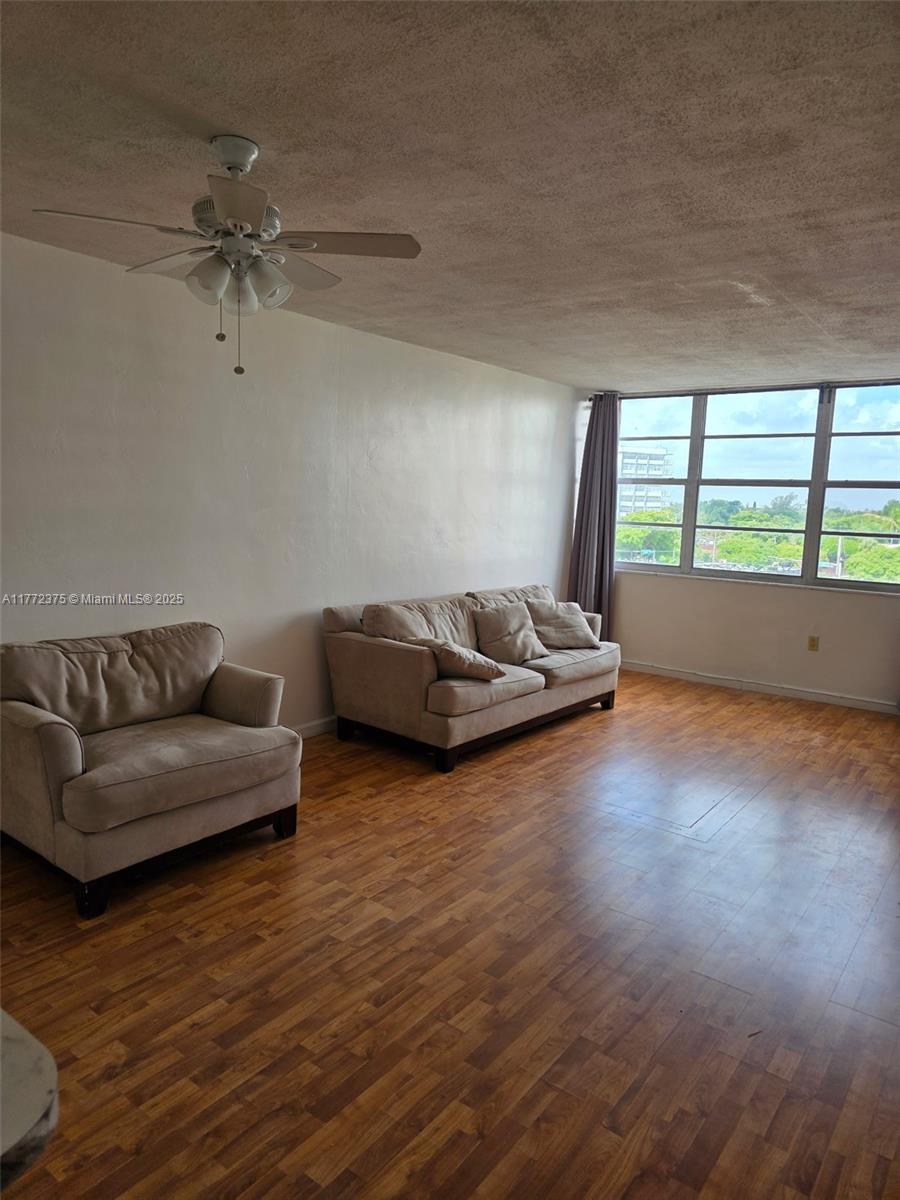 BUCKLEY TOWERS CONDO - EA - Residential