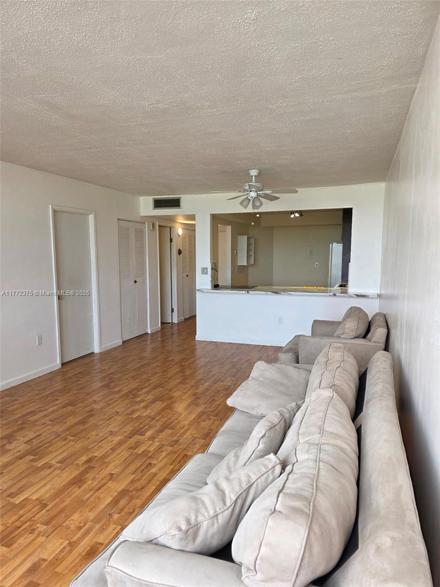 BUCKLEY TOWERS CONDO - EA - Residential