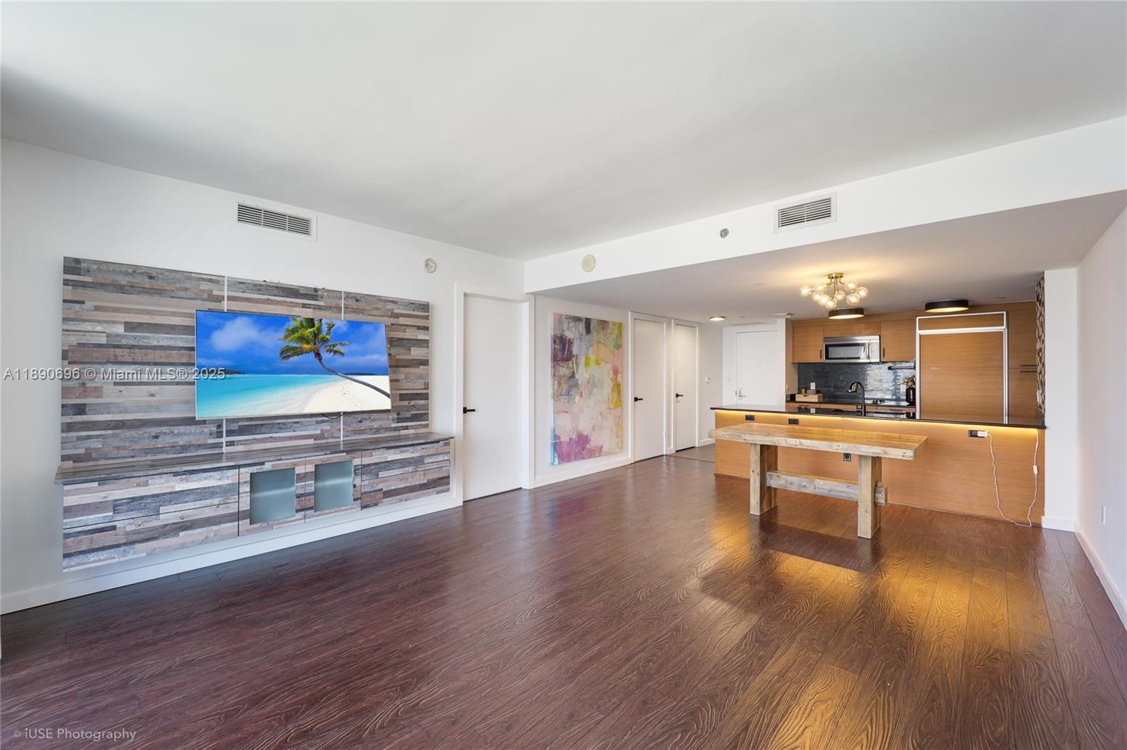 50 Biscayne Blvd 4311