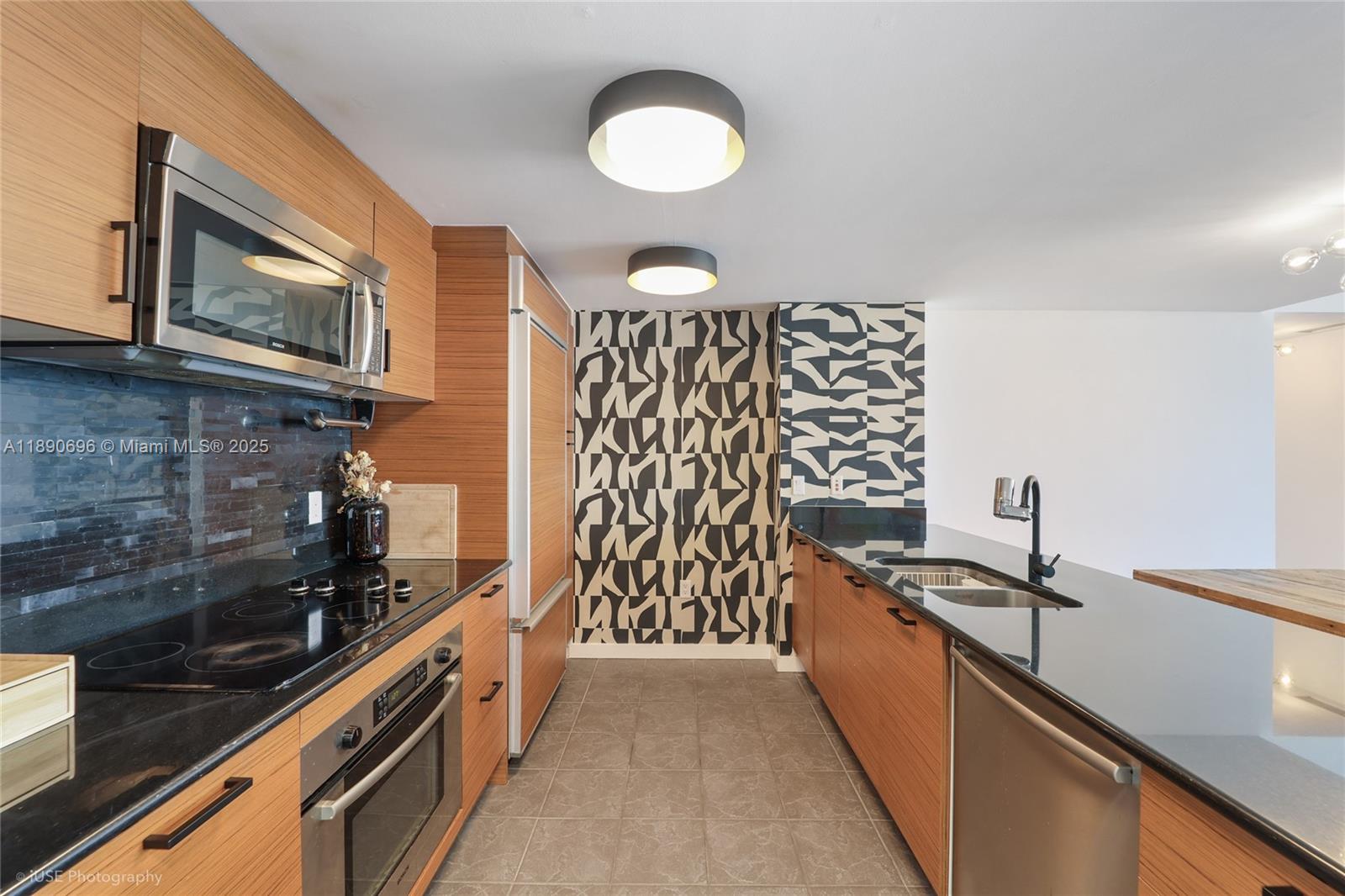 50 Biscayne Blvd 4311