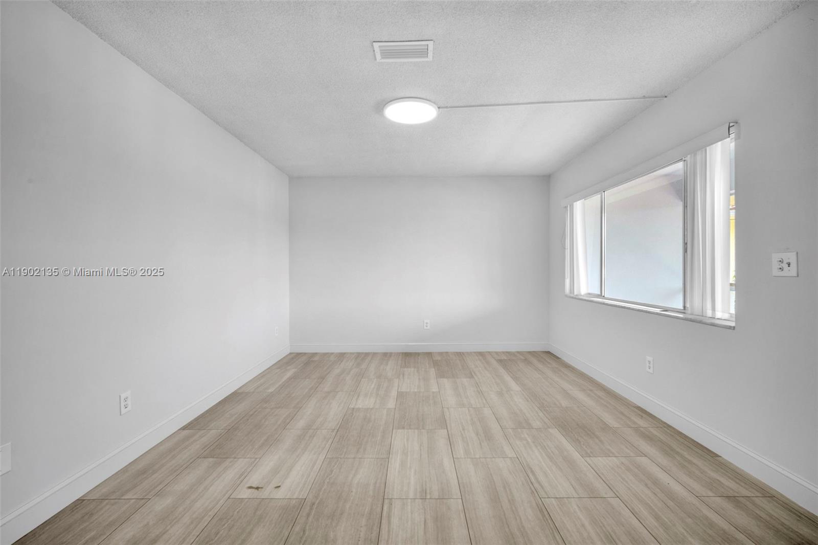 ASHLEY HOUSE CONDO - Residential Lease