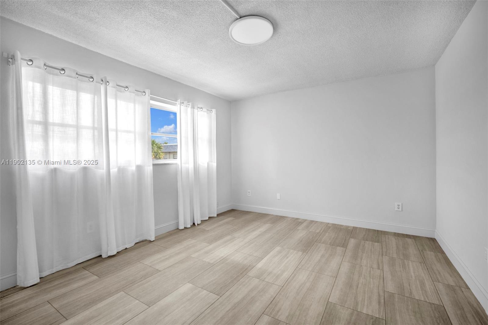 ASHLEY HOUSE CONDO - Residential Lease