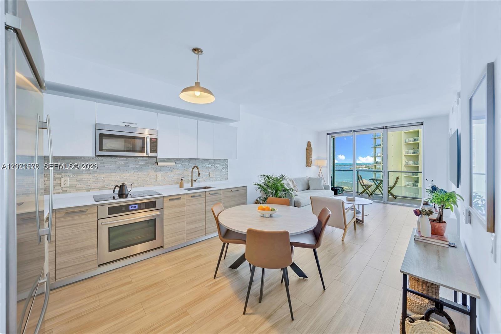 1300 Brickell Bay Dr 2104