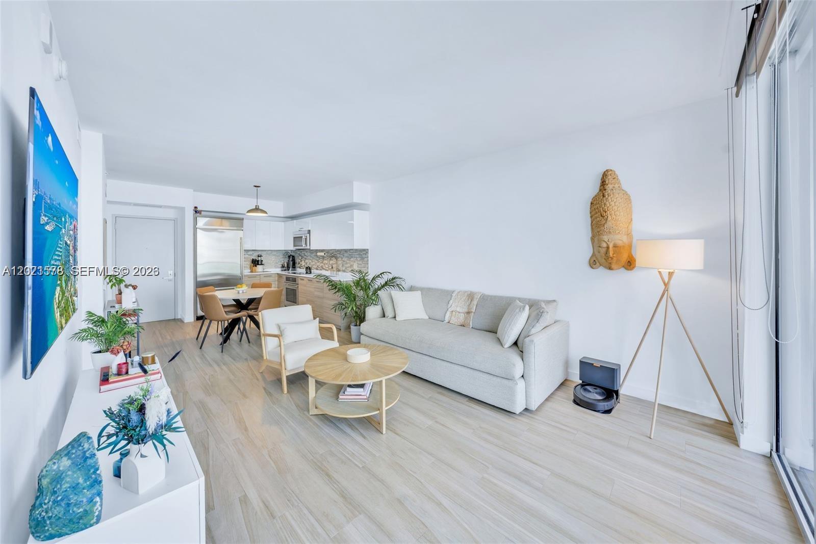1300 Brickell Bay Dr 2104