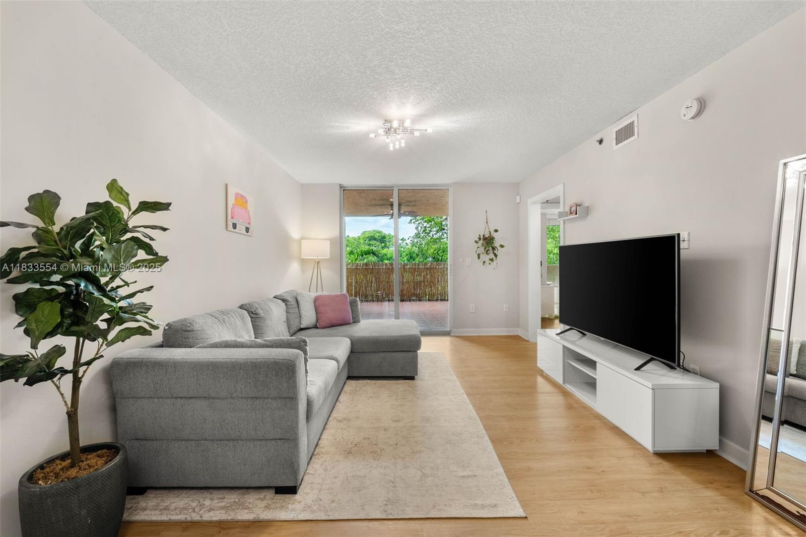 1650 Coral Way 404