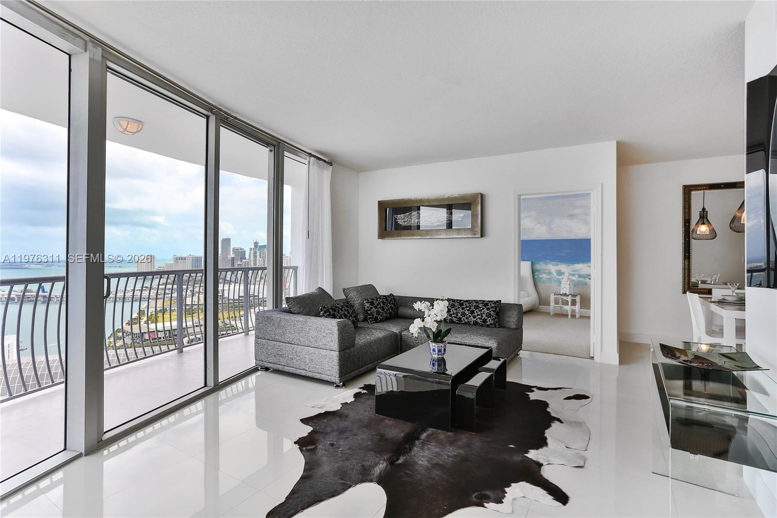 1750 N Bayshore Dr 5002