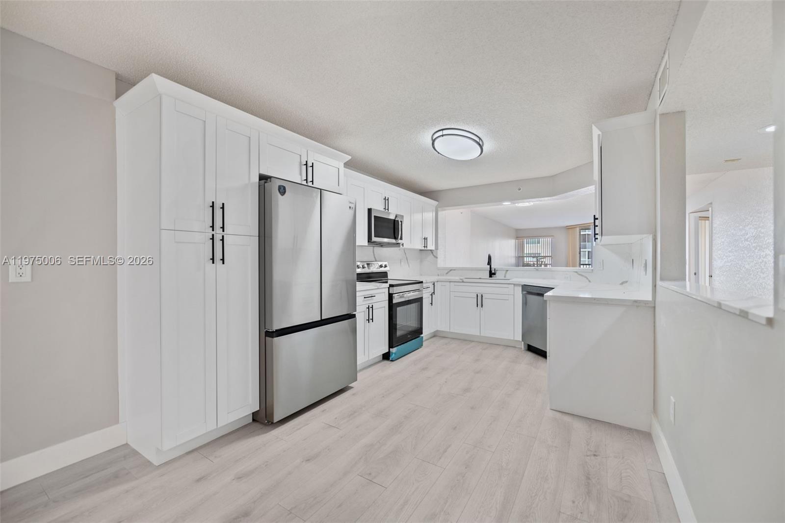 GRANVILLE CONDOMINIUM D - Residential