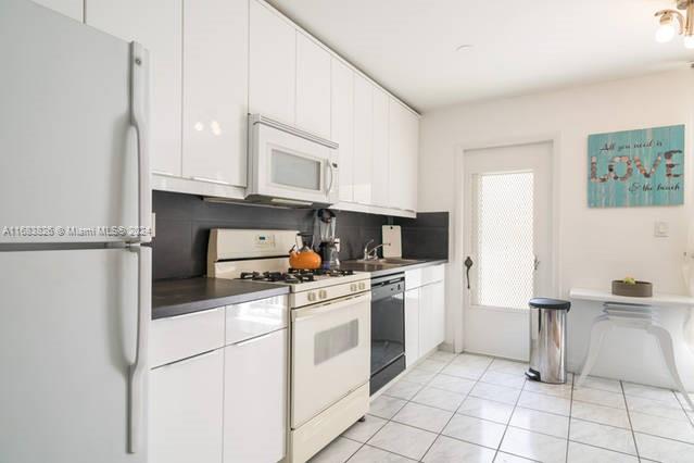 919 MICHIGAN CONDO - Residential