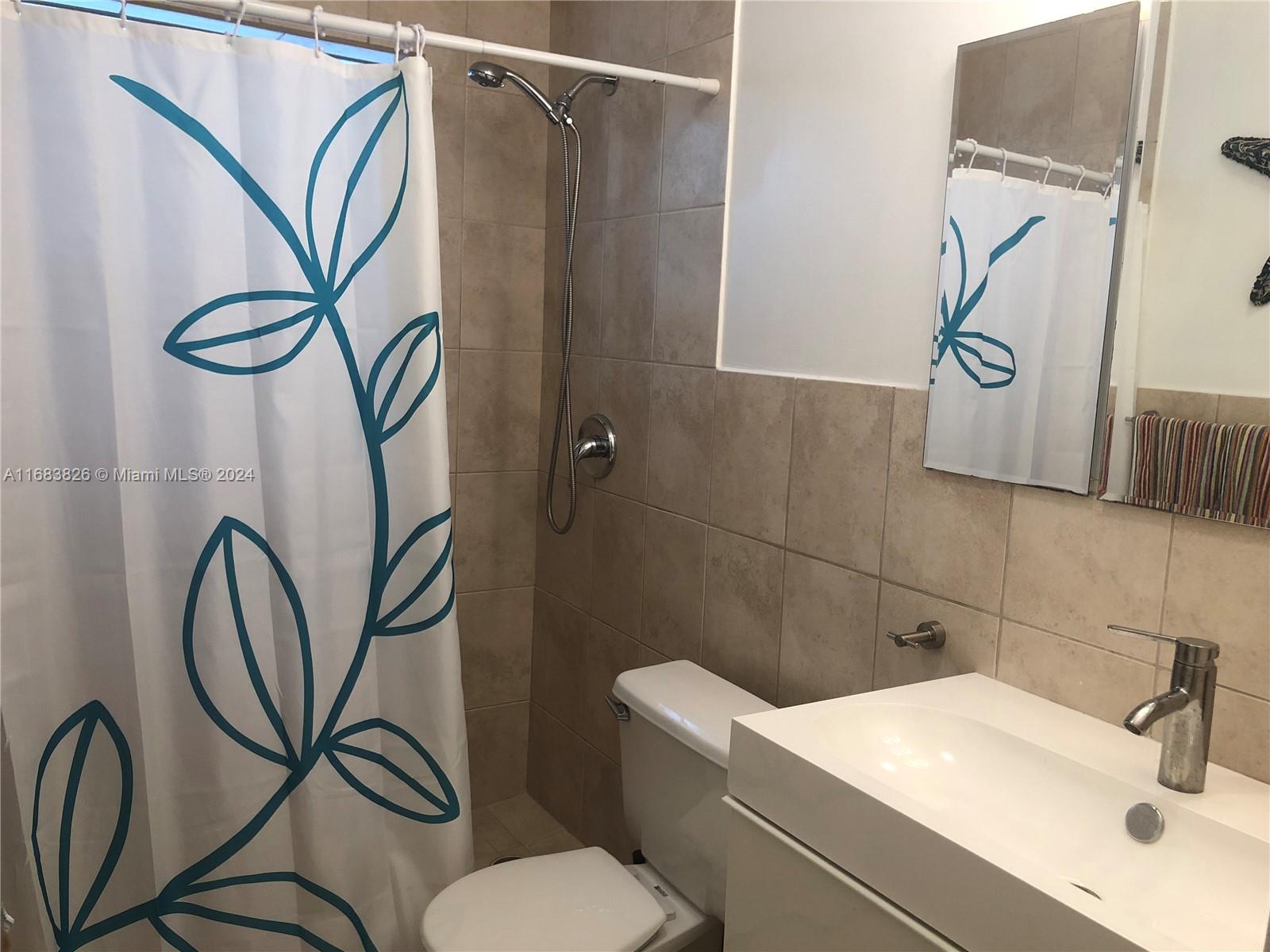 919 MICHIGAN CONDO - Residential