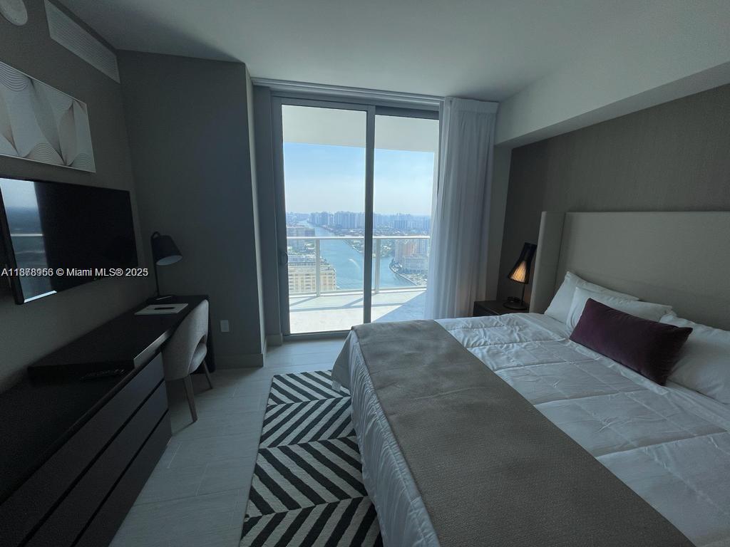 4010 SOUTH OCEAN CONDO - Residential