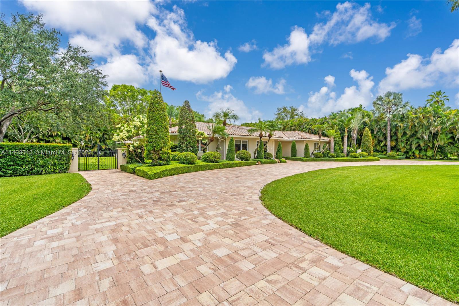 THE ELYSIUM - Residential