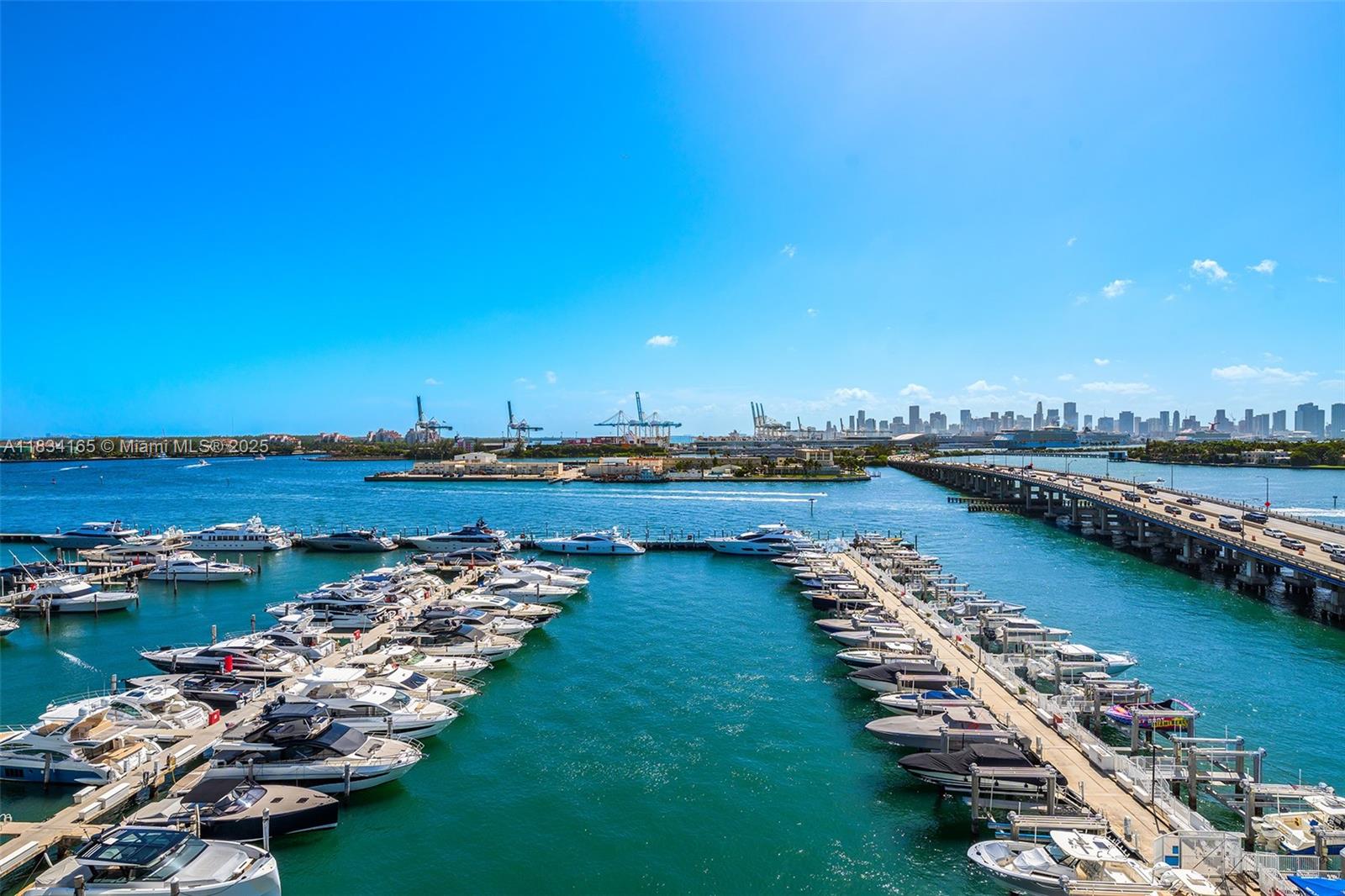 ICON CONDO - Residential